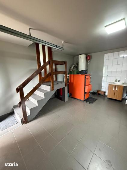 Casă cu 5 camere cu Teren 4300 Mp în Hănțești