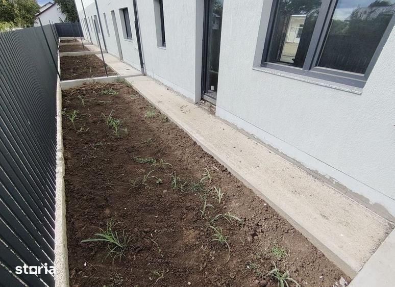 Casă cu 4 camere cu Teren 50 Mp în Valea Lupului