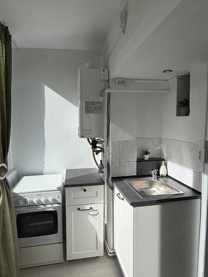 Apartament cu 2 camere decomandat, mobilat în Lipovei