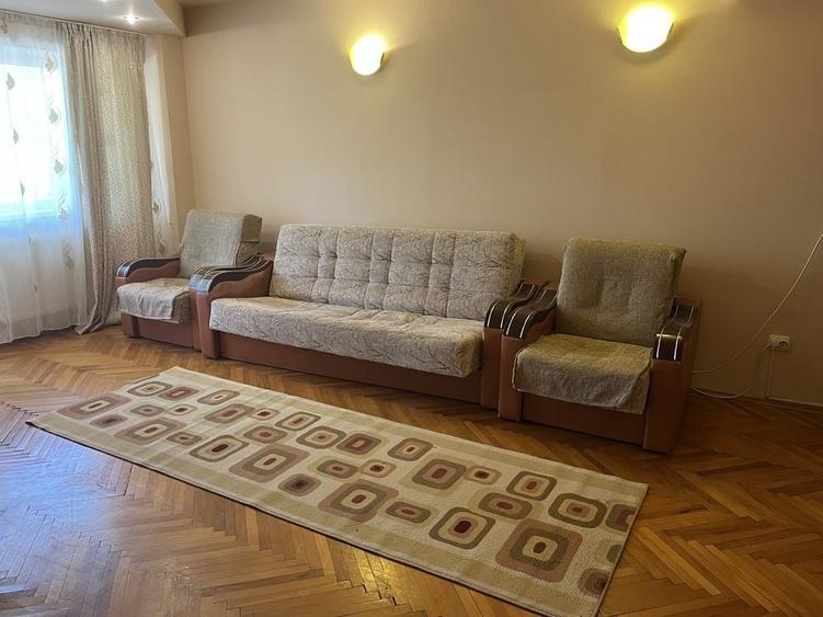 Apartament cu 2 camere decomandat în Barieră
