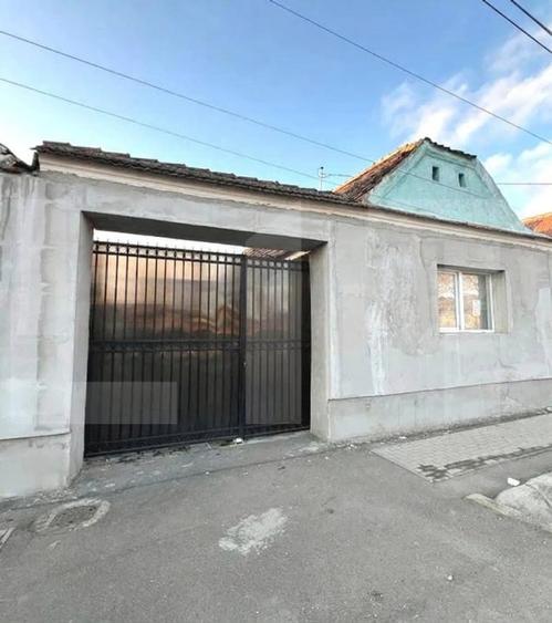 Casă individuală cu 3 camere cu Canalizare în Hăghig