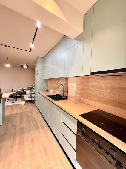 Apartament cu 2 camere semidecomandat, mobilat în Florești