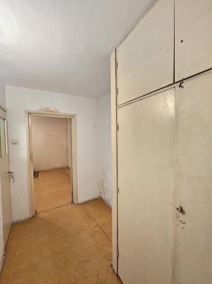 Garsonieră decomandată în Drumul Taberei