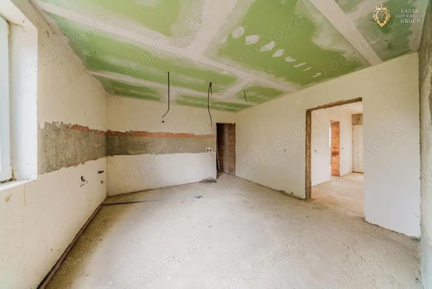 Casă cu 3 camere cu Teren 500 Mp în Vinga