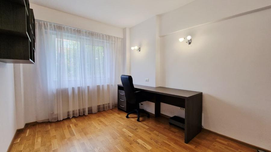 Apartament 3 camere Tineretului-Sincai, etaj 2, decomandat, 2 bai, liber - 10