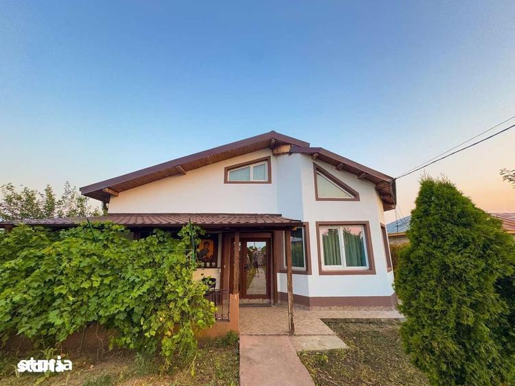 Casă cu 4 camere cu Teren 1000 Mp în Pechea
