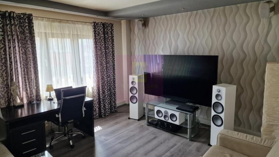 Apartament cu 3 camere decomandat în 13 Septembrie