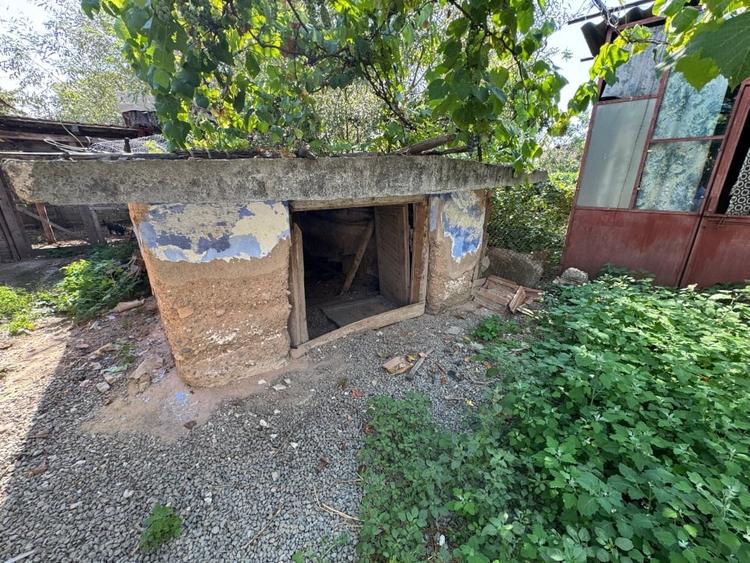 Casă individuală cu 4 camere cu Canalizare în Hăpria
