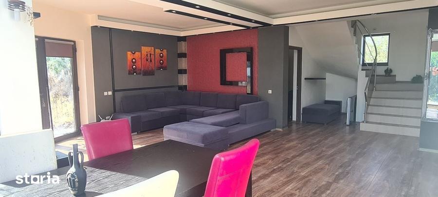Casă cu 5 camere cu Teren 2500 Mp în Ghercești