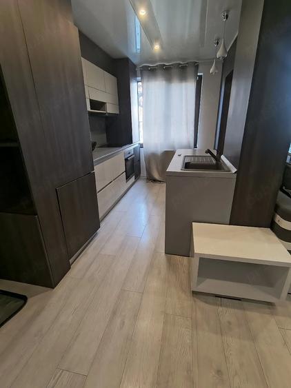 De inchiriat apartament doua camere decomandat zona Centru - 4