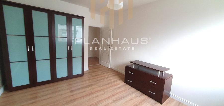Apartament cu 3 camere semidecomandat, mobilat în Independenței