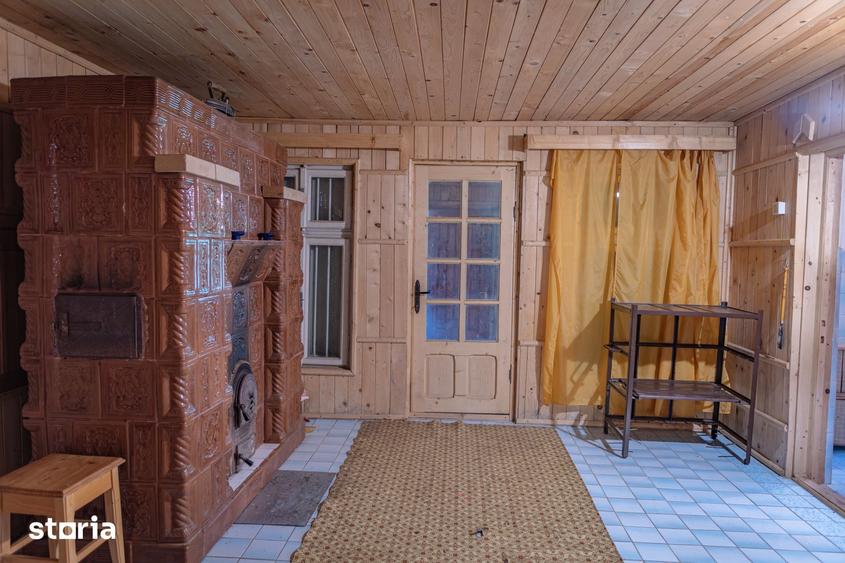 Casă cu Teren 2700 Mp în Brusturoasa