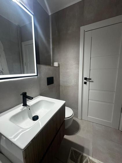 Apartament cu 3 camere decomandat în Alexandru cel Bun
