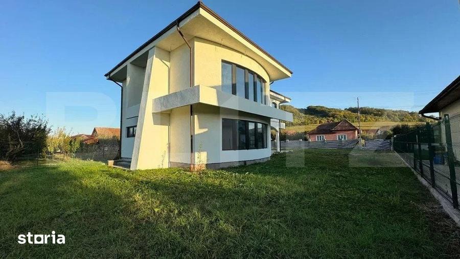 Casă cu 4 camere cu Teren 700 Mp în Sângeorgiu de Mureș