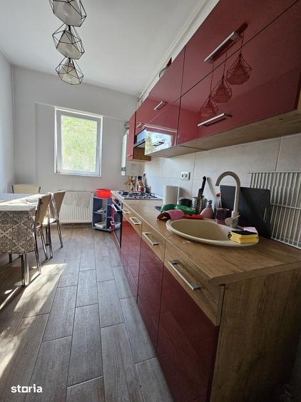 Apartament cu 2 camere decomandat în Apărătorii Patriei