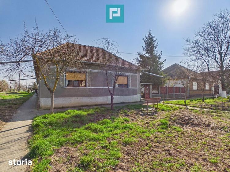 Casă cu 3 camere cu Teren 715 Mp în Macea
