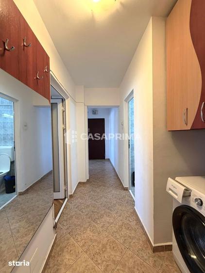 Apartament cu 3 camere decomandat, mobilat în Piața Unirii