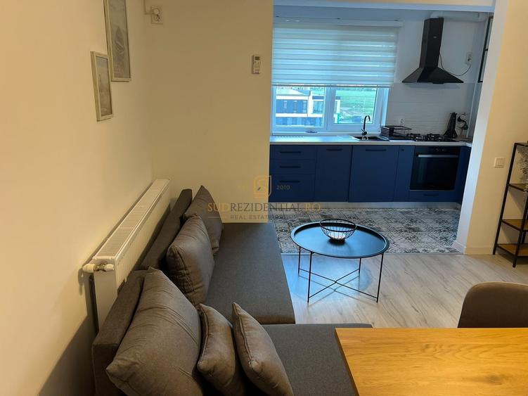 Apartament cu 2 camere semidecomandat, mobilat în Central