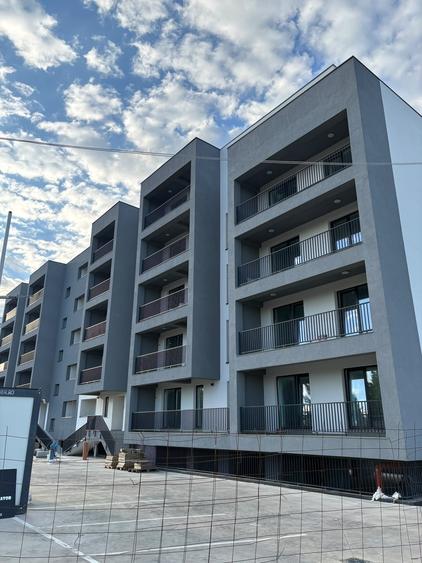 Apartament cu 2 camere decomandat în Theodor Pallady