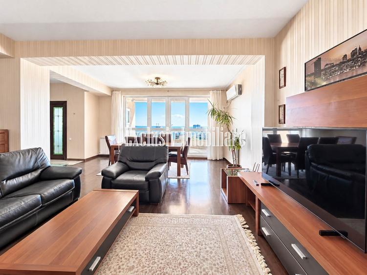 Apartament cu 3 camere decomandat în Ultracentral