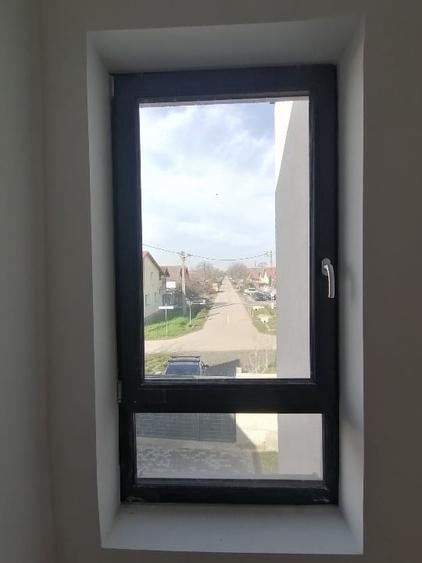 Duplex cu 4 camere cu Canalizare în Moșnița Nouă