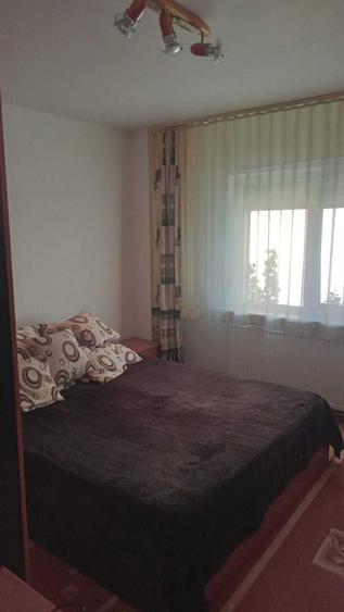 Apartament cu 3 camere decomandat în Alfa