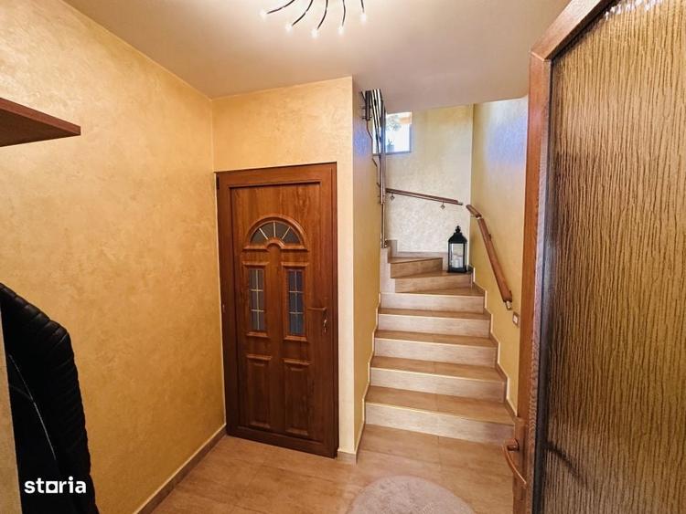 Casă cu 4 camere în Dudu