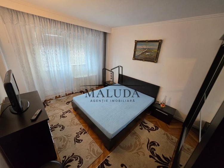 Apartament cu 4 camere decomandat, mobilat în Ultracentral
