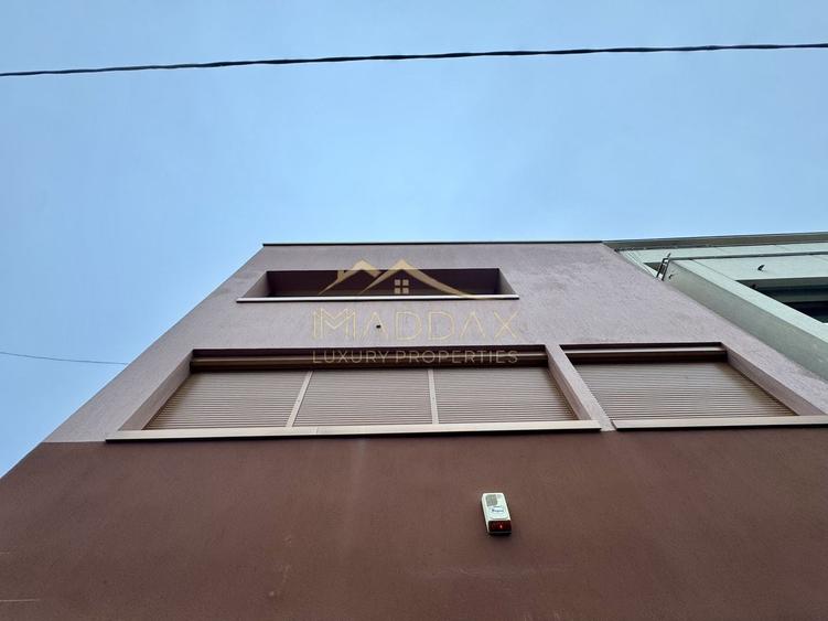 Casă individuală cu 13 camere cu Canalizare în Dorobanți