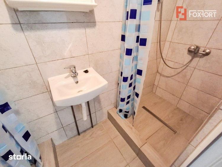 Apartament cu 3 camere nedecomandat, mobilat în Steaua