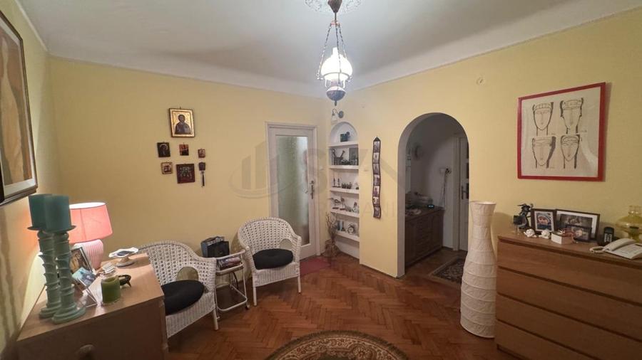 REA1025834 Apartament 4 camere I Mosilor-Armeneasca I Vanzare - 3