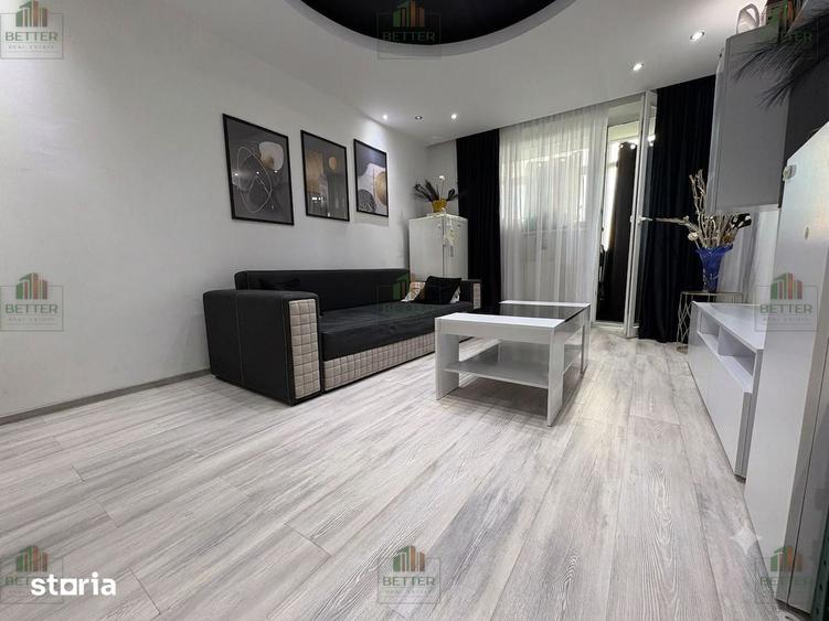 Apartament cu 3 camere semidecomandat în Berceni