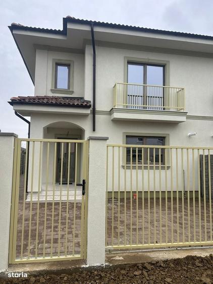 Apartament cu 4 camere în Chișoda