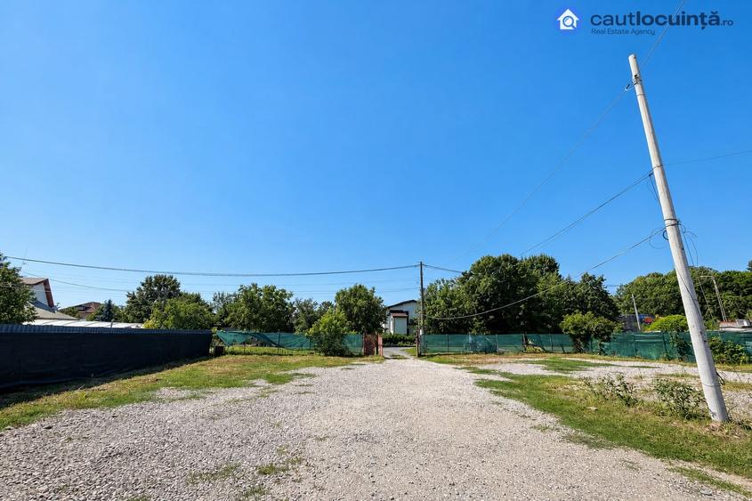 Casă cu 9 camere cu Teren 1500 Mp în Otopeni