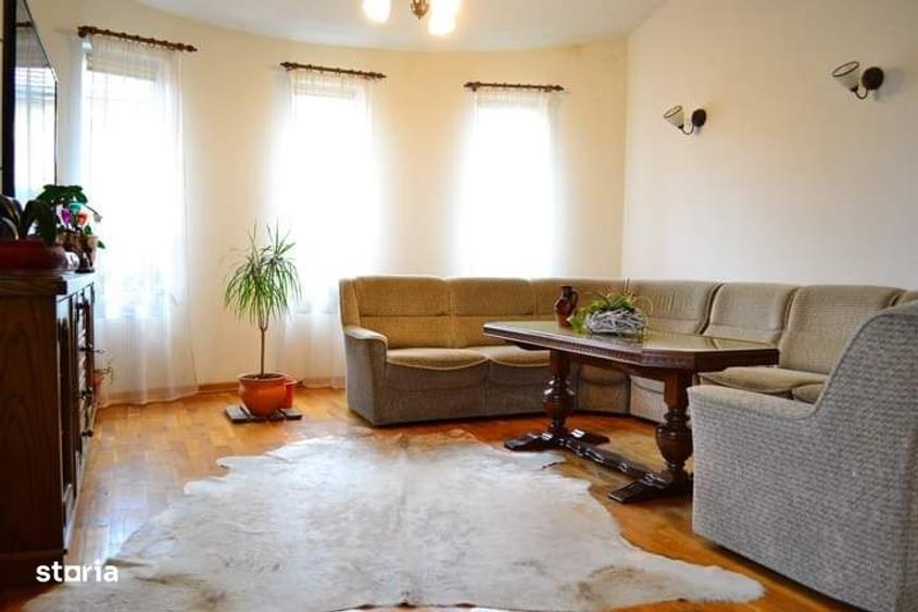 Giroc - Vatra satului- casa parter - 3 camere- 130 mp utili - 4
