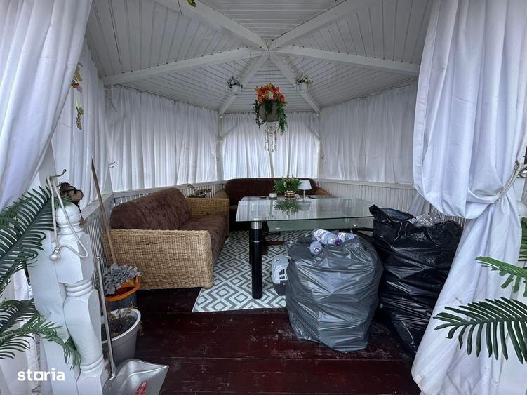 Casă cu 4 camere în Central