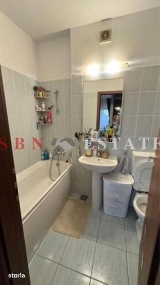 Apartament cu 2 camere decomandat în Titan