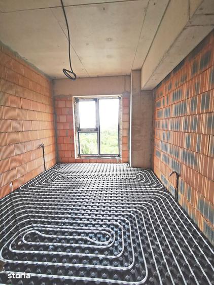 Apartament cu 3 camere decomandat în Străulești
