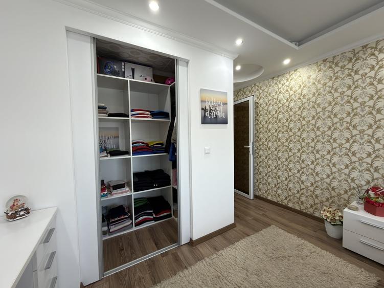 Apartament cu 2 camere decomandat, mobilat în Buziaș