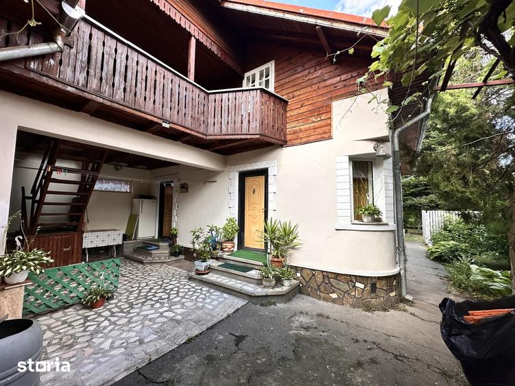 Casă cu 5 camere cu Teren 1800 Mp în Homorâciu