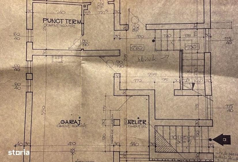 Casă cu 4 camere în Central