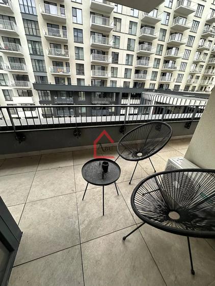 Apartament cu 2 camere semidecomandat în Filiași