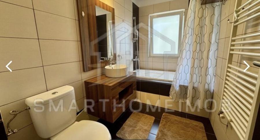 Apartament cu 2 camere semidecomandat în Florești
