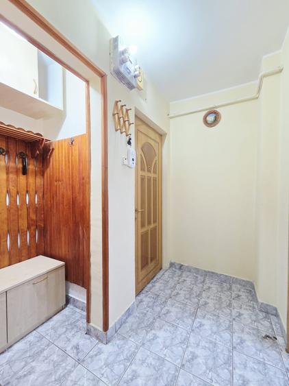 Apartament cu 2 camere semidecomandat în Țiglina 3