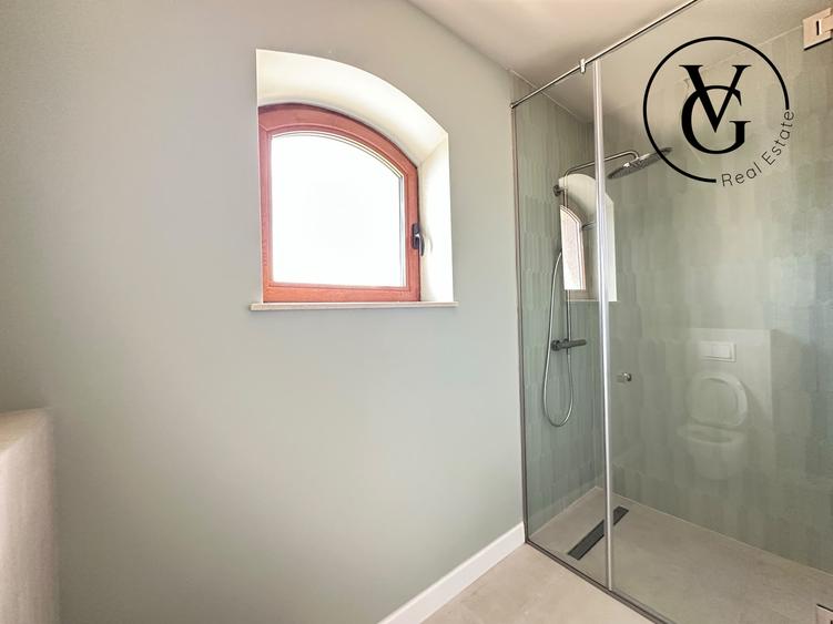 Casă individuală cu 6 camere cu Piscina în Ovidiu