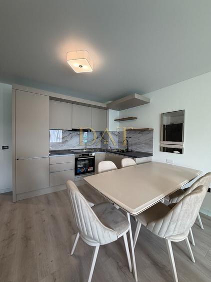 Apartament cu 3 camere în Zorilor