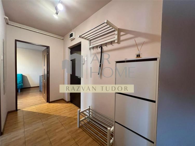 Apartament cu 2 camere decomandat în Republicii