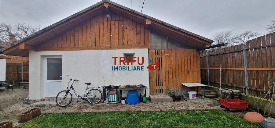 Casă individuală cu 3 camere cu Canalizare în Cetate