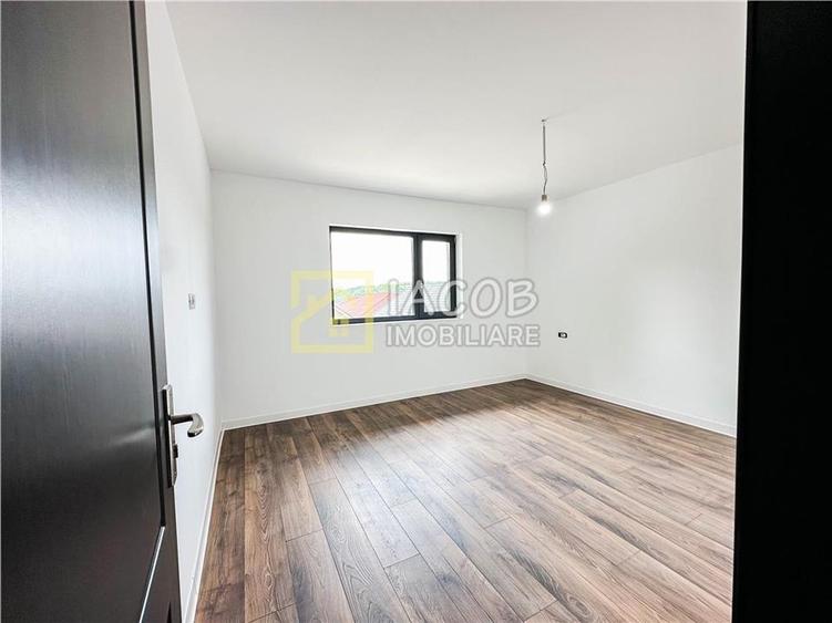 Casă individuală cu 3 camere cu Teren 450 Mp în Mărgineni