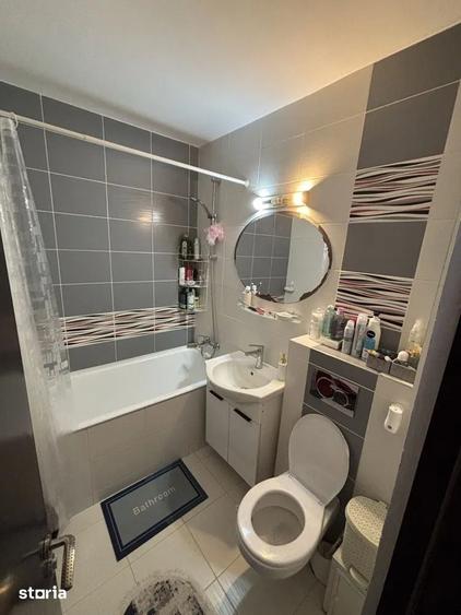 Apartament cu 2 camere semidecomandat în Săsar